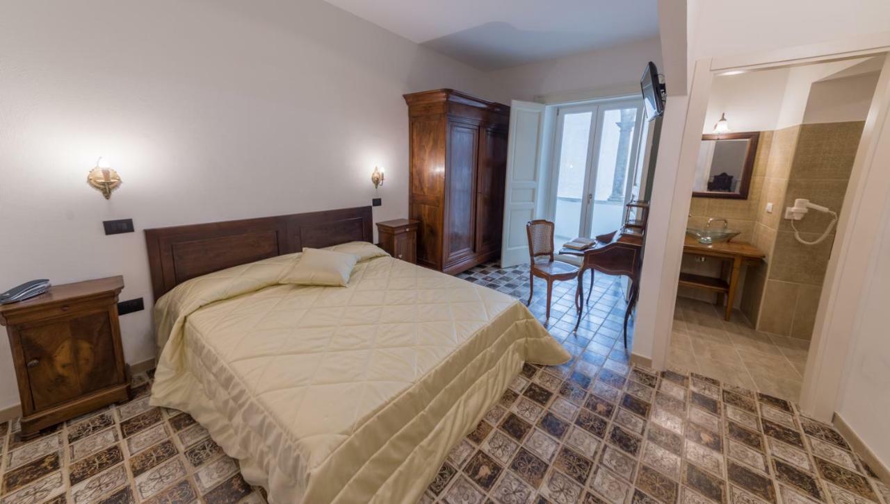 Palazzo Cestari Hotel Montesano sulla Marcellana Zewnętrze zdjęcie
