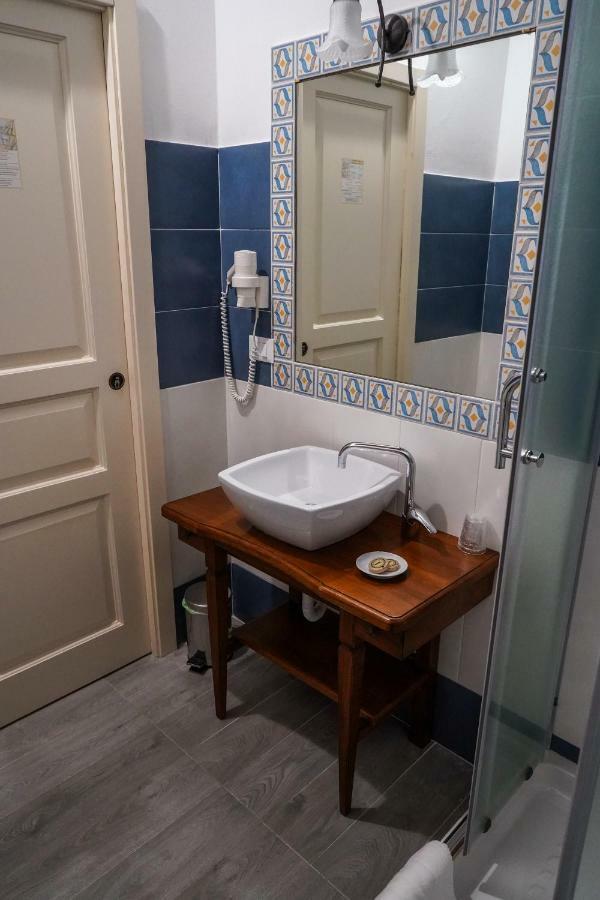Palazzo Cestari Hotel Montesano sulla Marcellana Zewnętrze zdjęcie